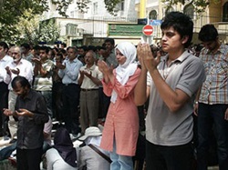 ۶۰ عامل تضعیف‌کننده نماز در ایران شناسایی شد !