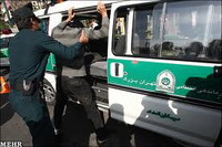 آغاز برخورد پلیس با روزه خواران 